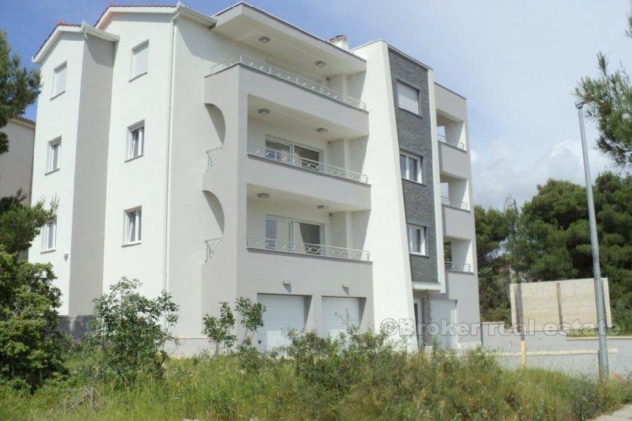 Apartamenty z widokiem na morze, na sprzedaż.