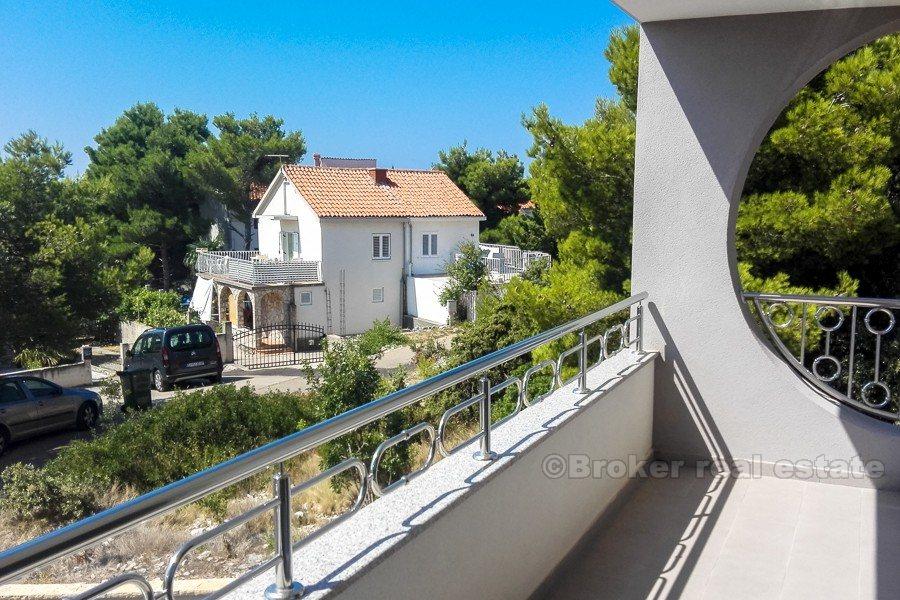 Apartamenty z widokiem na morze, na sprzedaż.