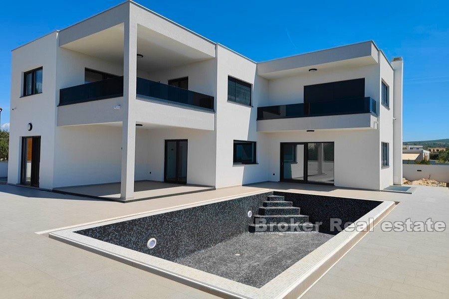Ny villa med panoramautsikt