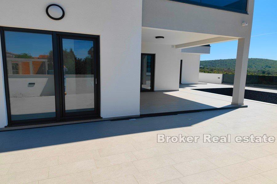 Ny villa med panoramautsikt