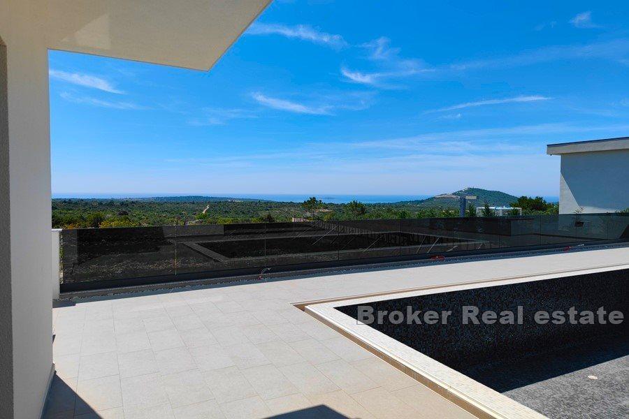 Neue Villa mit Panoramablick