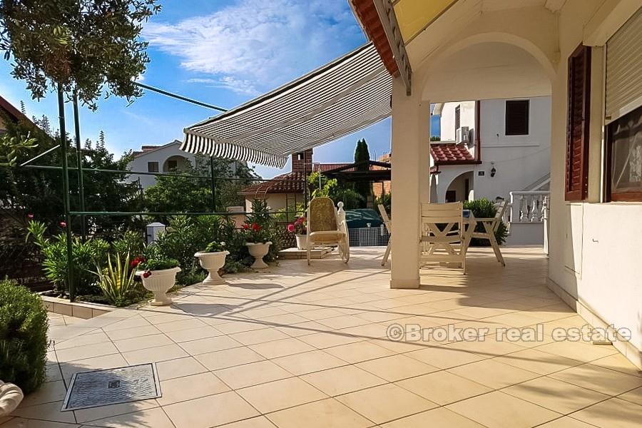 Casa, a 200m dal mare, in vendita