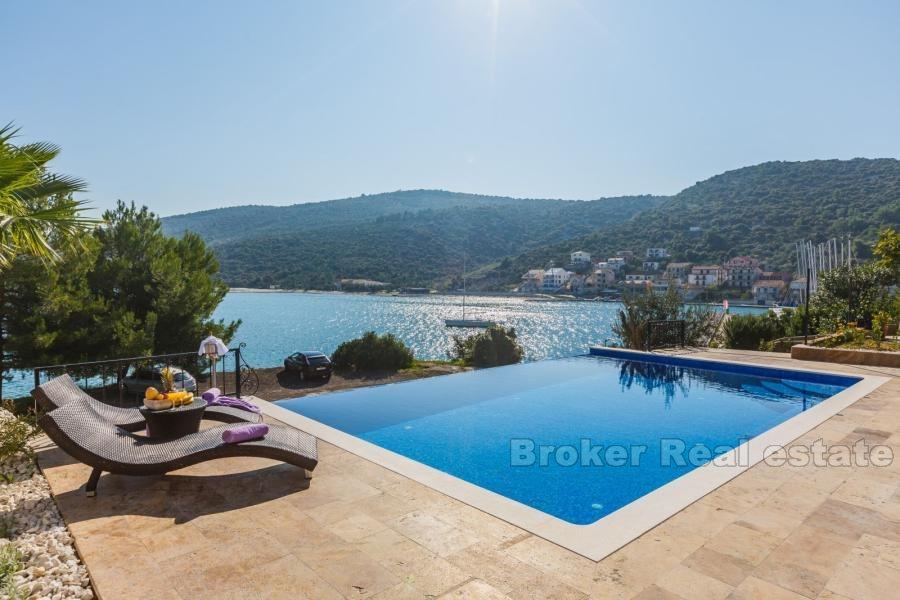 Five star villa, for sale