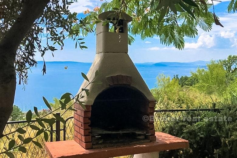 Casa con piscina, in vendita