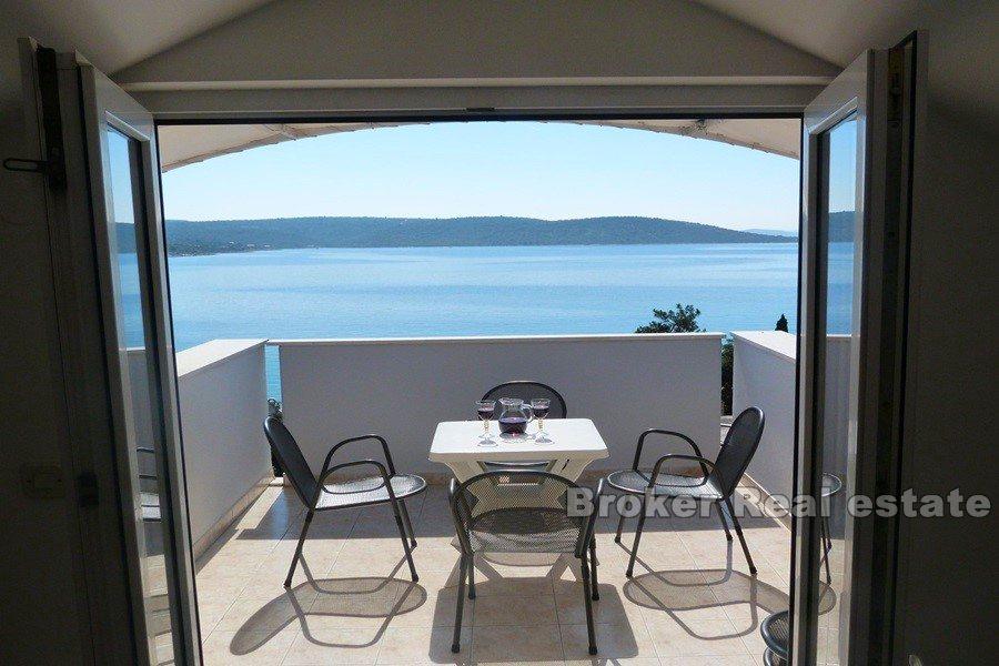 Apartmanska kuća s pogledom na more, na prodaju
