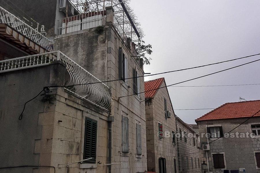 A comfortable two bedroom apartment, sale