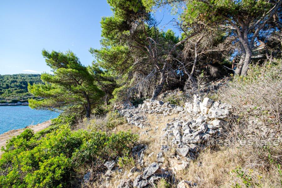 Building land by the sea, for sale