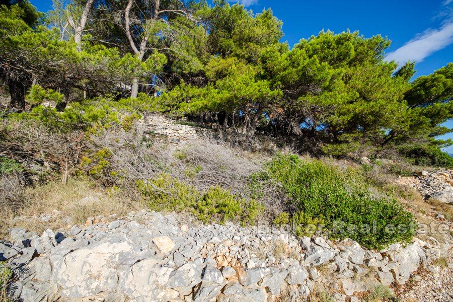 Building land by the sea, for sale