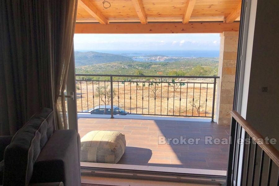 Villa med havsutsikt, till salu