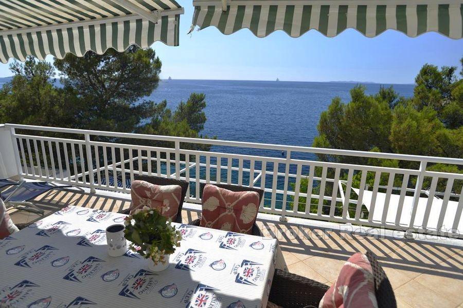 Dům první řadě k moři