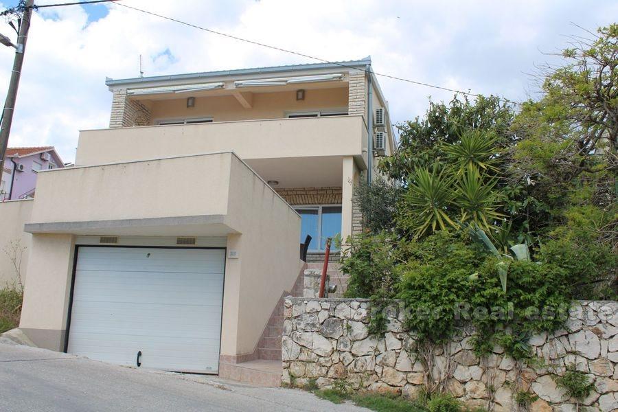 Maison individuelle près de la plage et de la mer