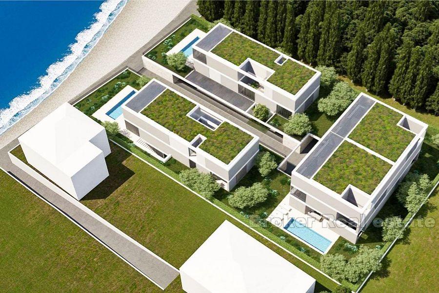 Building plot, first row to the sea, for sale