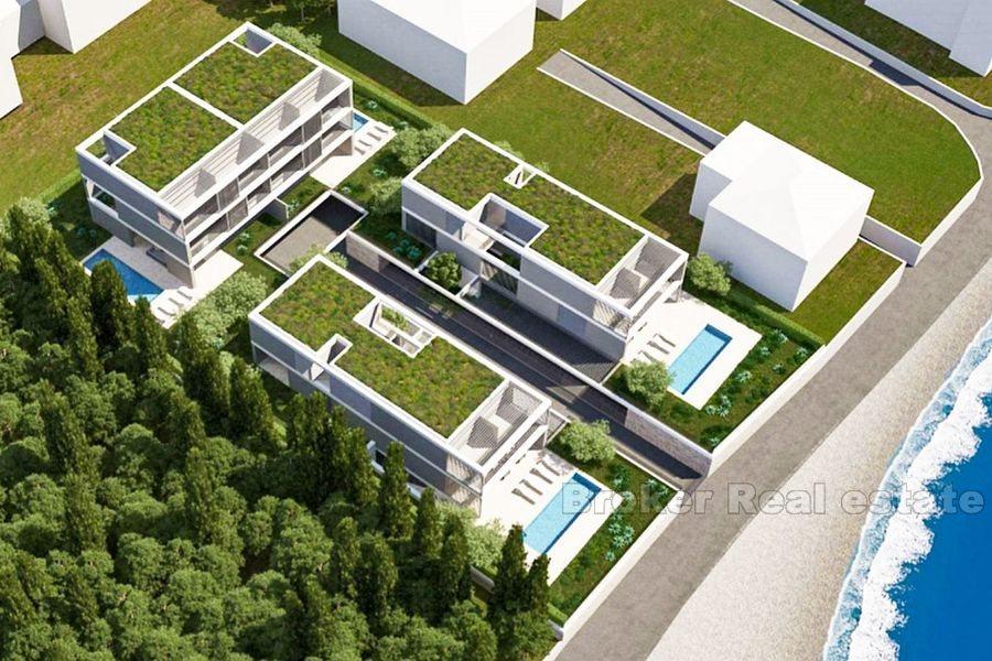 Building plot, first row to the sea, for sale