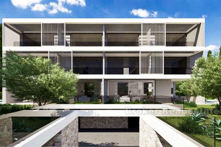 Terreno edificabile, prima fila al mare, in vendita