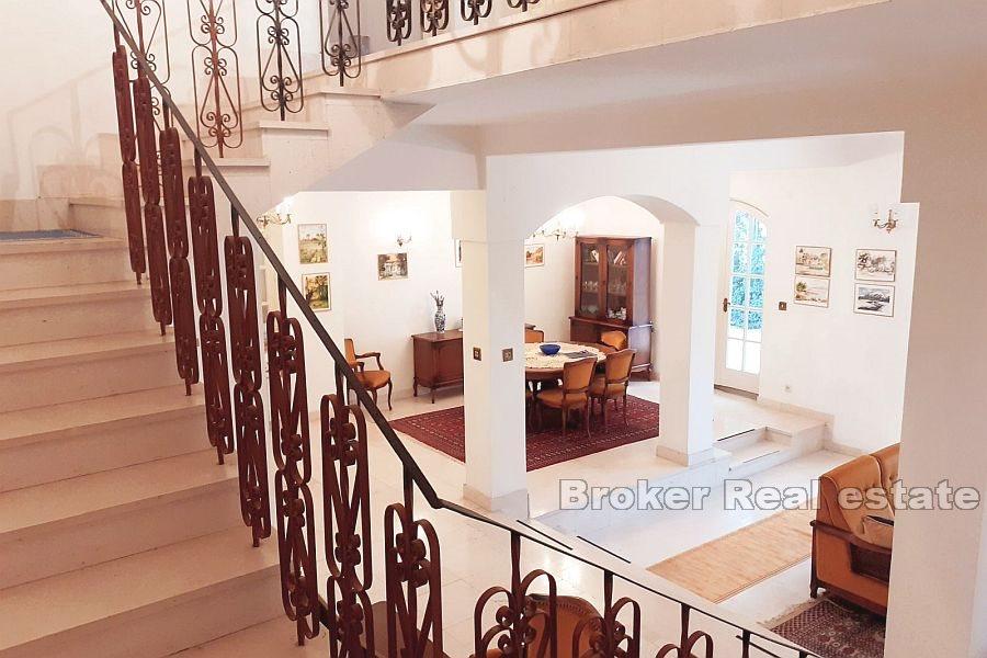 Seafront villa, for sale