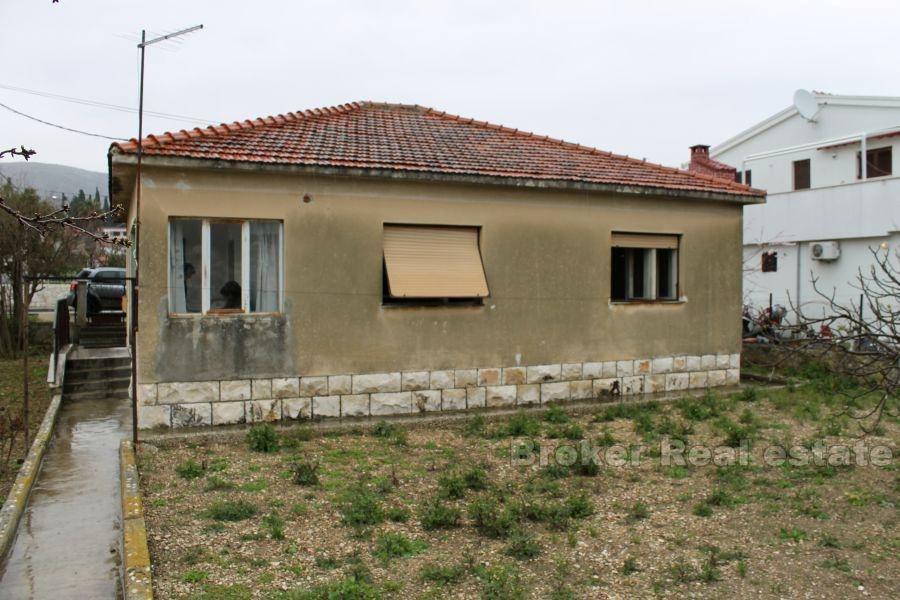 Casa di ristrutturazione, in vendita