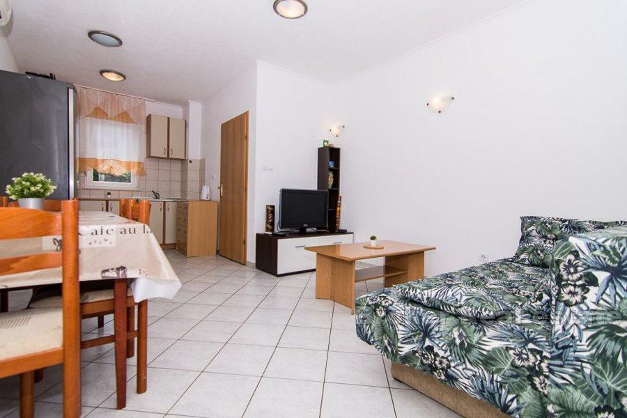 Wohnung nicht weit vom Meer entfernt, zu verkaufen