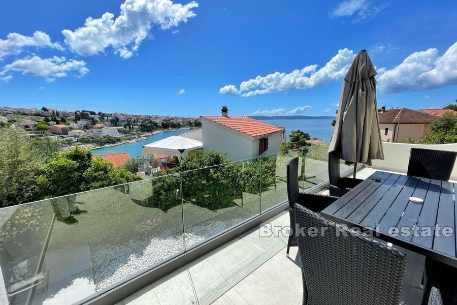 Beautifully decorated villa with sea view