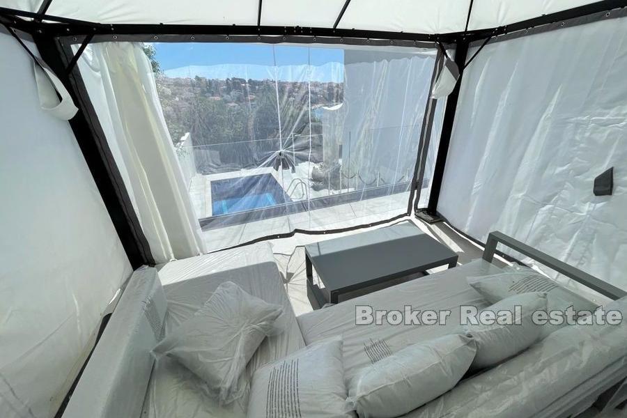 Beautifully decorated villa with sea view