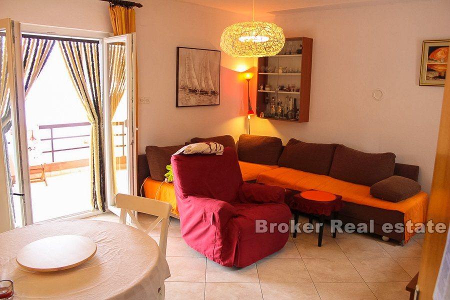 Haus am Meer, auf 3 Stockwerken, zu verkaufen