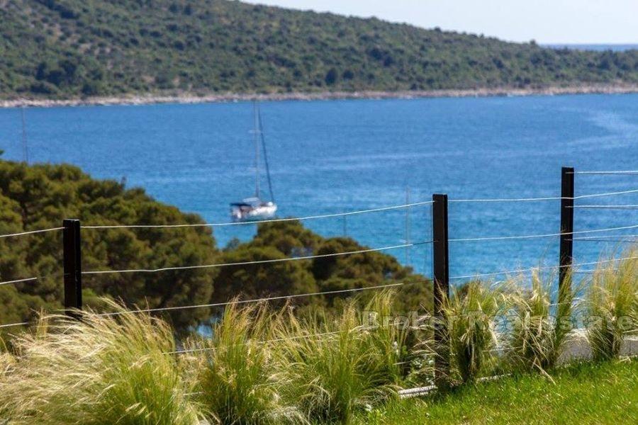 Lyxig stenvilla med pool