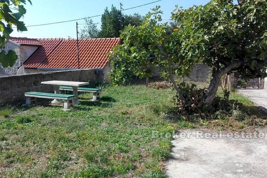 Centro, grazioso appartamento con due camere da letto