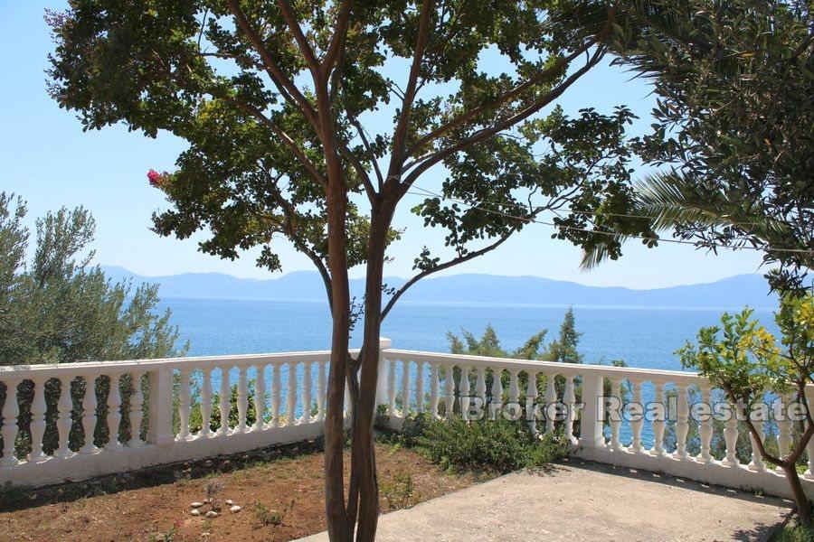 Schönes Einfamilienhaus erste Reihe zum Meer