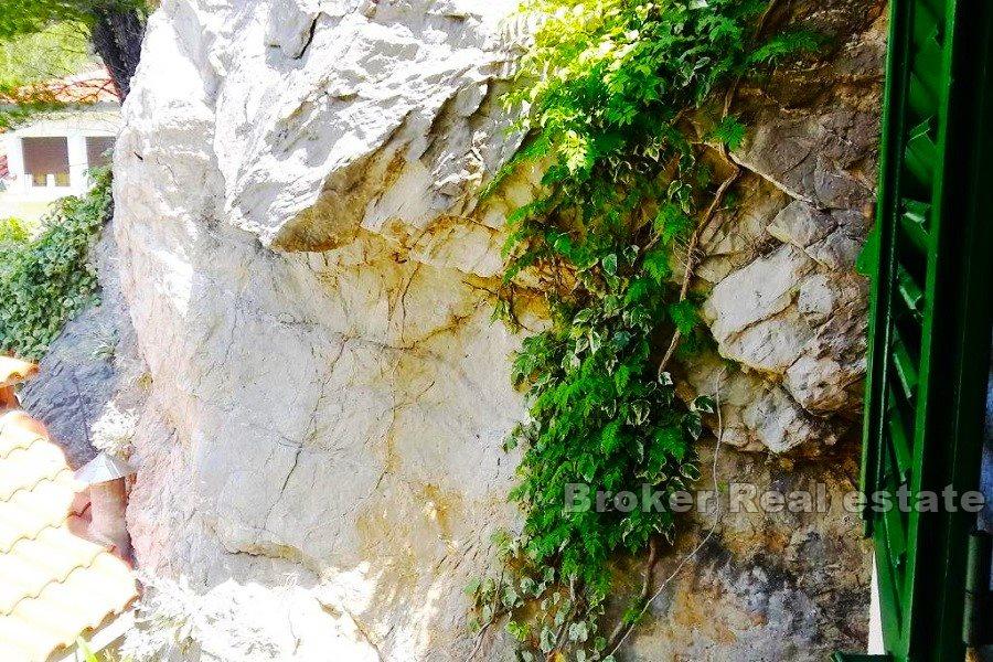 House first row to the sea