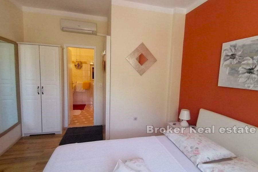 House first row to the sea