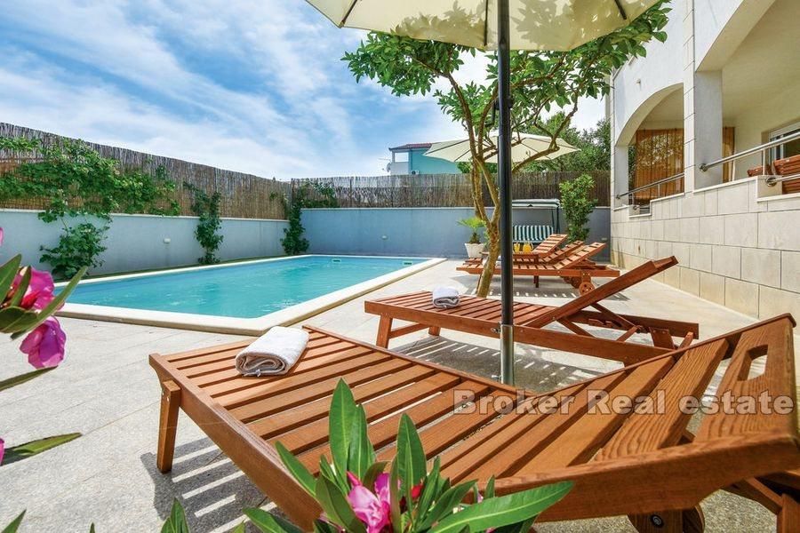 Villa mit Pool