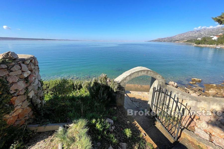 Mittelmeerhaus erste Reihe zum Meer