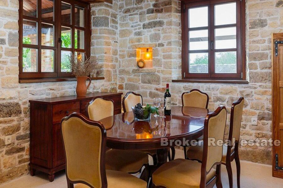 Domaine dalmate avec piscine et oliveraie