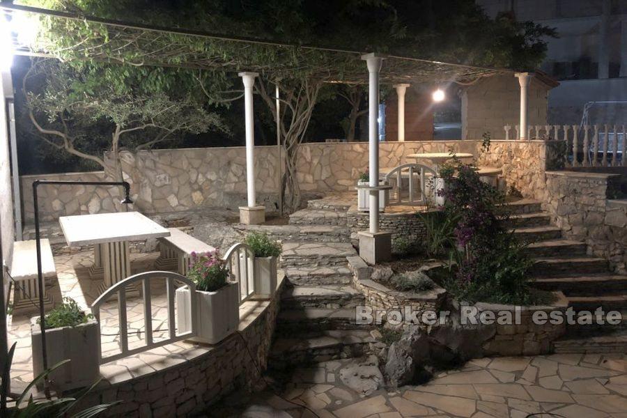 Maison individuelle avec 5 appartements