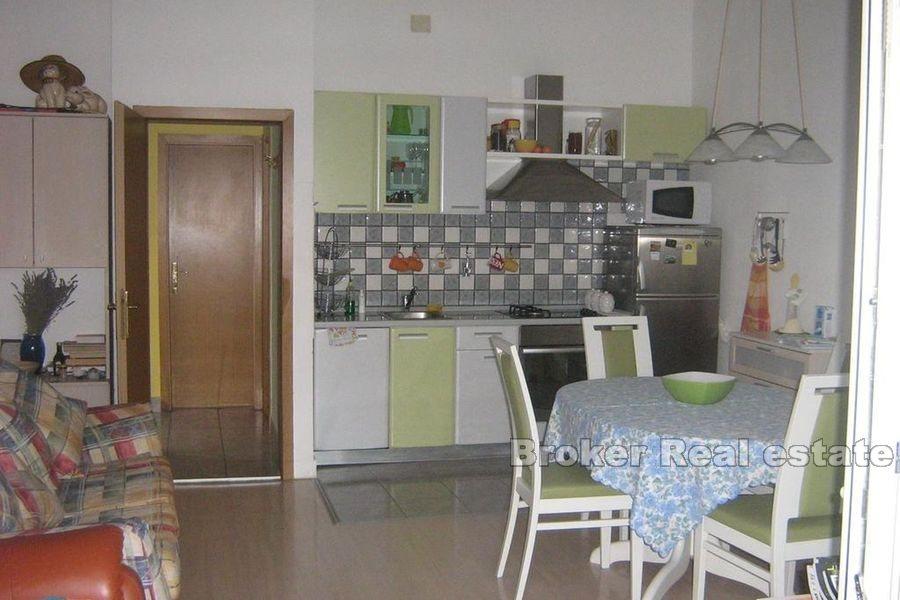 Detached house first row to the sea