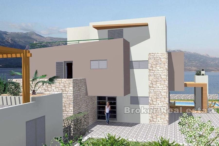 Building land first row to the sea