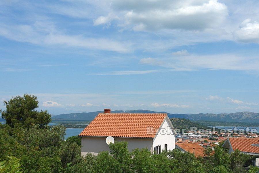 Family house with sea view