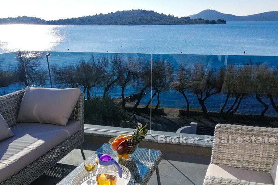 Luxusní vila na pláži