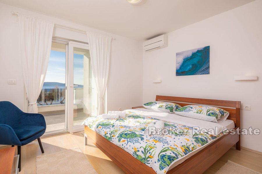 Luxury villa by the beach