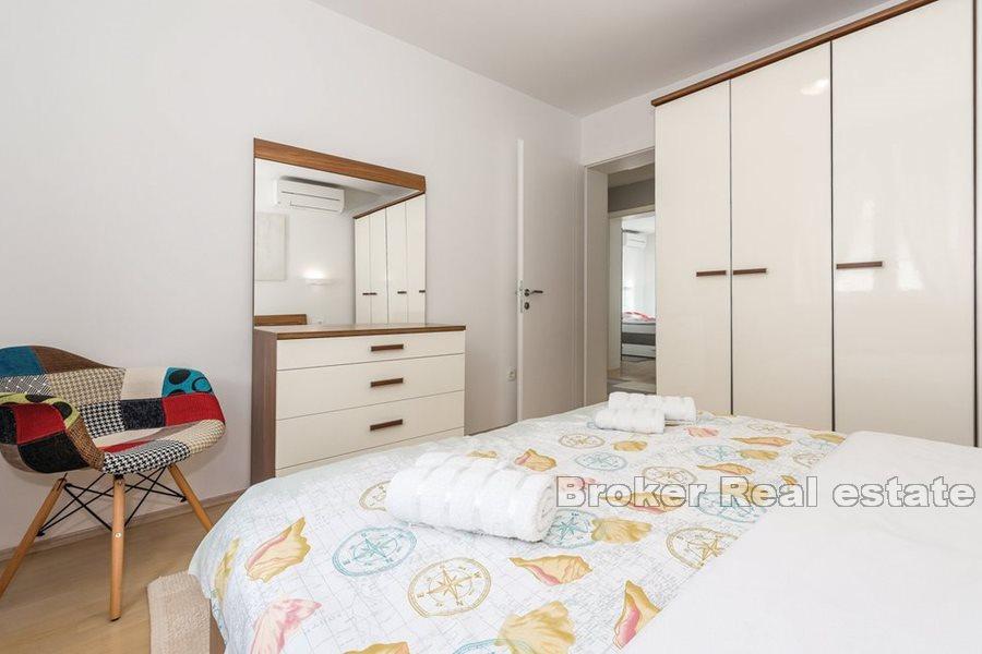 Luxury villa by the beach