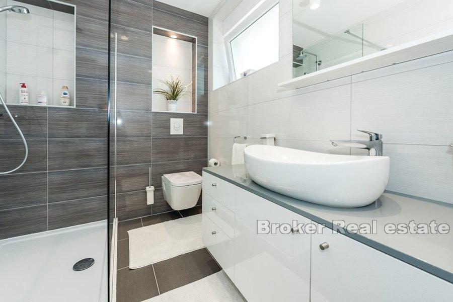 Luxury villa by the beach