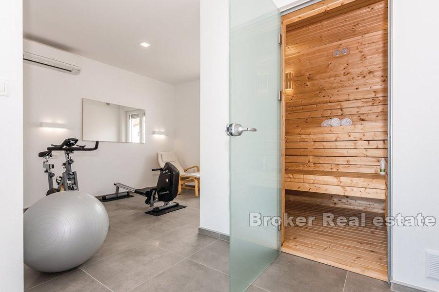 Luxury villa by the beach