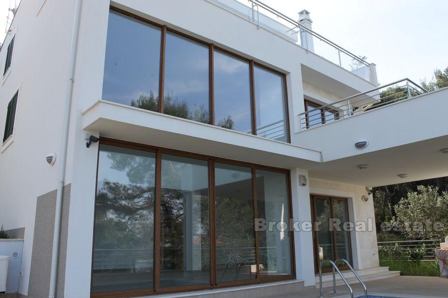 Современная вилла, для продажи