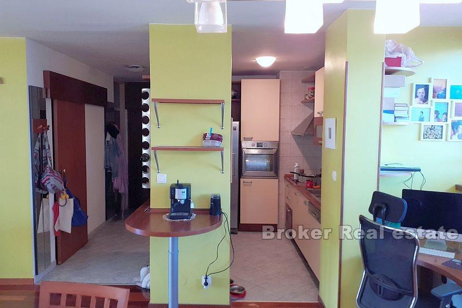 Pujanke, comfortable three bedroom apartment of 99m2