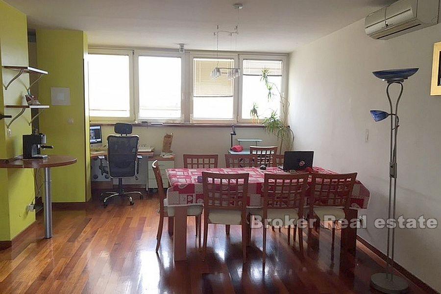 Pujanke, komfortable Drei-Zimmer-Wohnung von 99m2