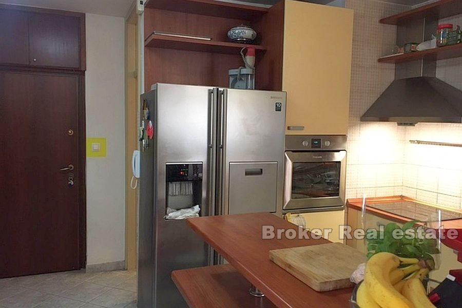 Pujanke, komfortable Drei-Zimmer-Wohnung von 99m2