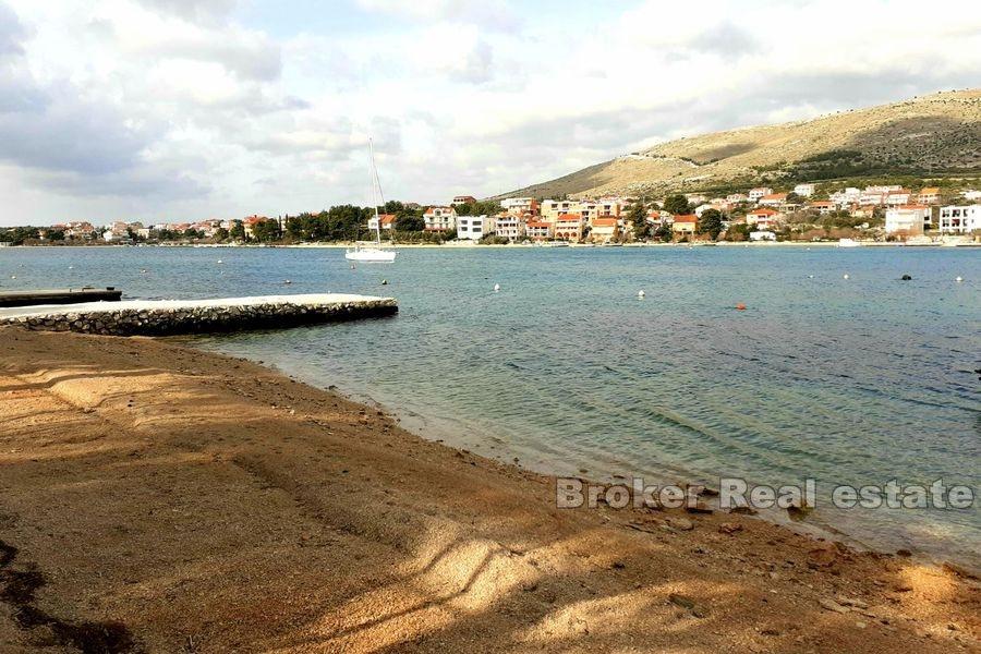 Building land first row to the sea