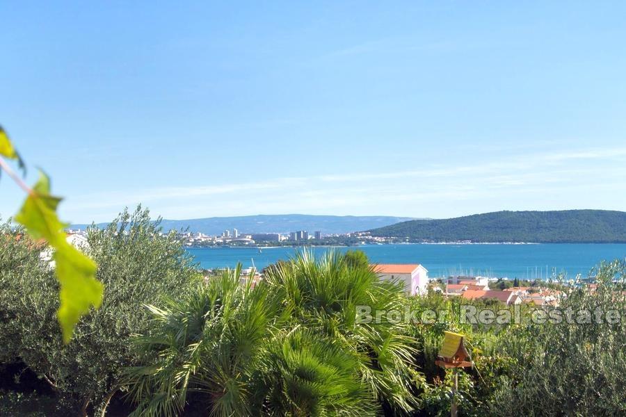 Villa with panoramic views of the sea and islands