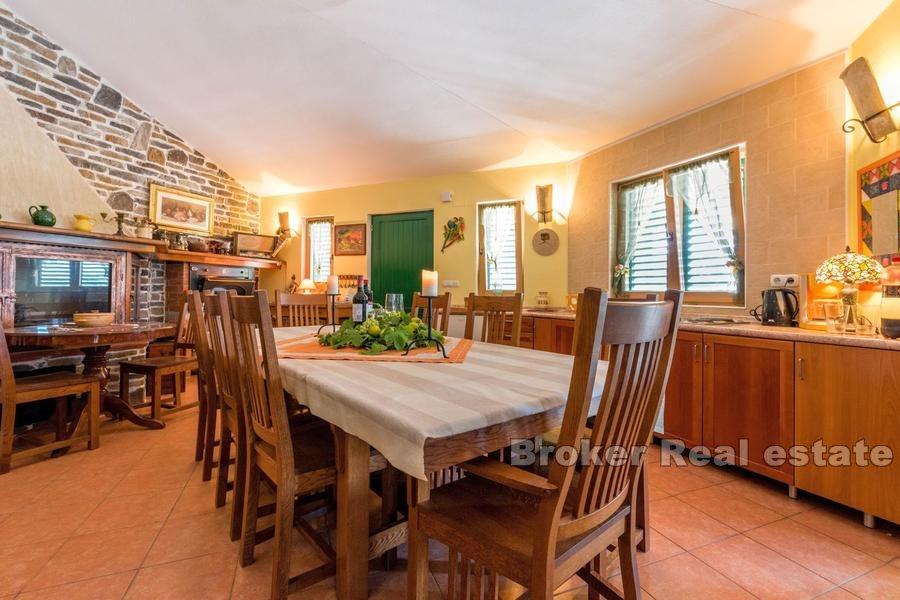 Villa with panoramic views of the sea and islands