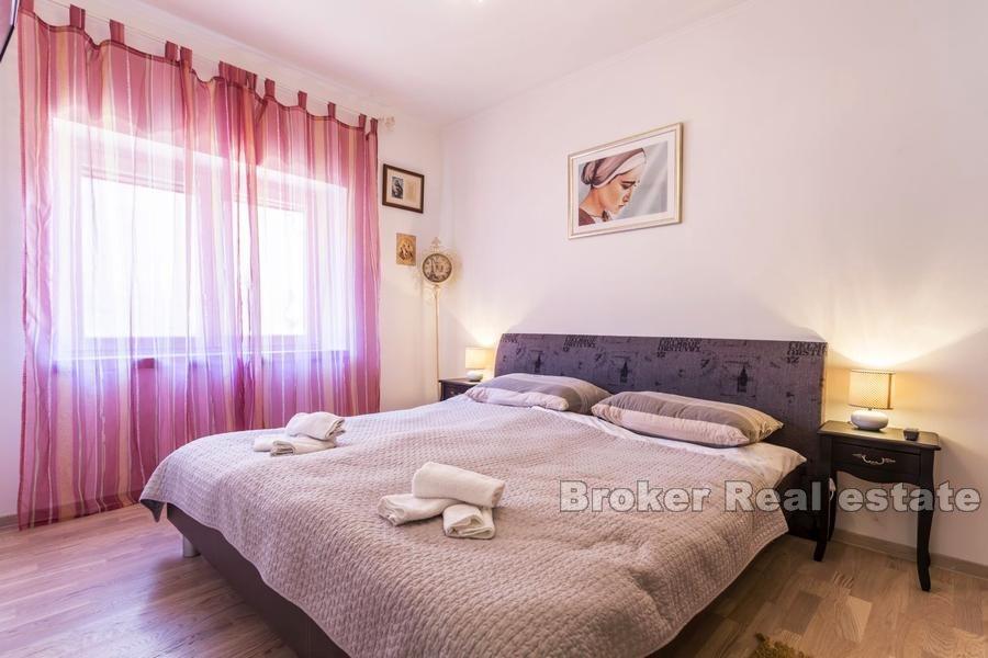 Marjan, umeblowane dwupokojowe mieszkanie blisko centrum