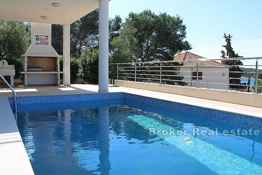 Superb villa, for sale